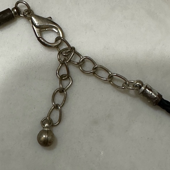 Vintage Silver Tone Trapezoid Pendant Black Leather Necklace - Picture 4 of 8